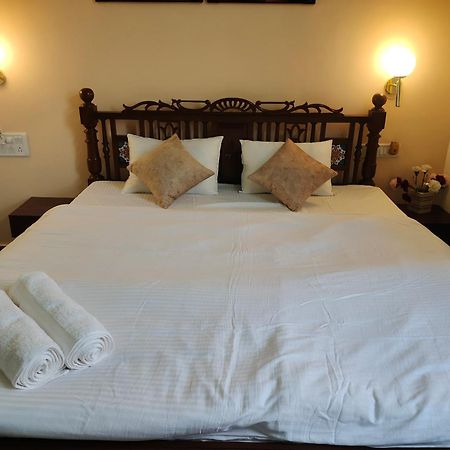 Ninad Homestays Karjat Buitenkant foto