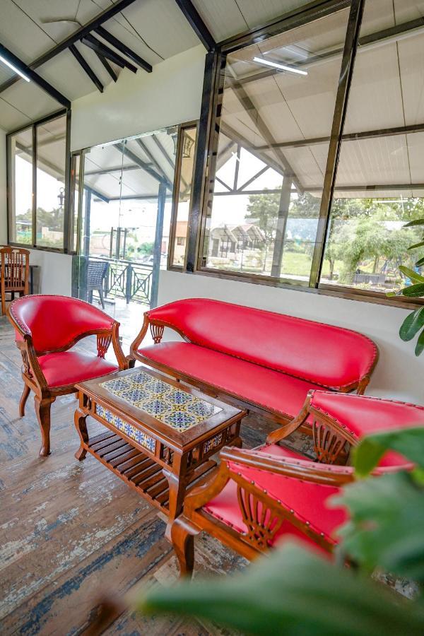 Ninad Homestays Karjat Buitenkant foto