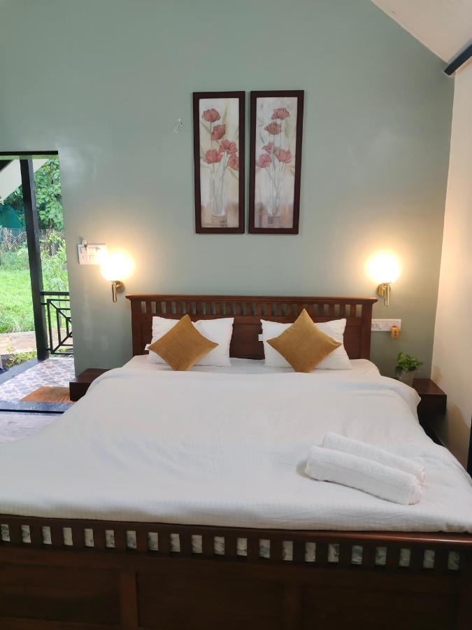 Ninad Homestays Karjat Buitenkant foto