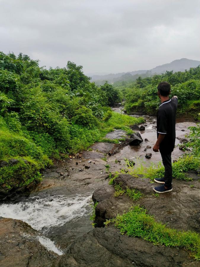 Ninad Homestays Karjat Buitenkant foto